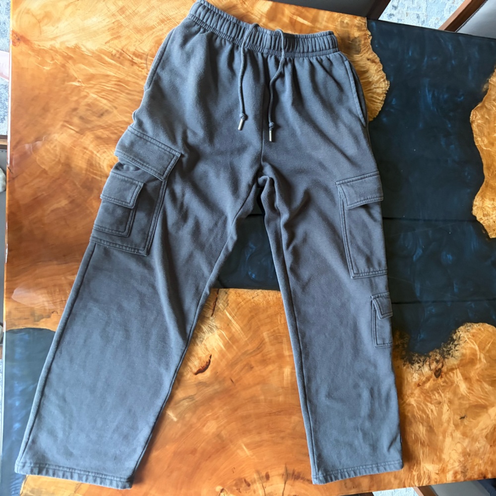 GARAGE Women’s UltraFleece Cargo Sweat Pants in Charcoal